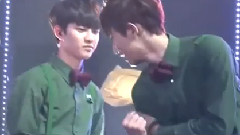 Wide News 灿烈 Cut