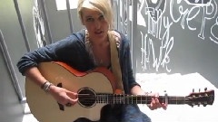 Ellie Lawson - Small Bump