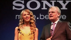 Taylor Swift - Performs Love Story At Sony's CES