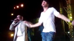 Enrique Iglesias - Enrique And Pitbull PerformAt Santo Domingo Show