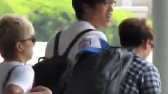 韩国机场表演赛跑