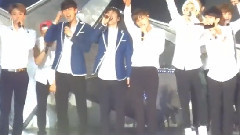 Wolf & Growl & Talk & Lucky