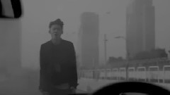 B.I(iKON) - 爱情总是逃跑