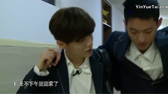 鹿晗 - 暖心鹿晗担心生病同桌为其庆生