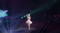 西野加奈 - Kiss&Hug