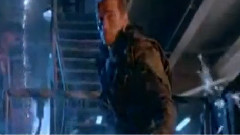 影视原声 - <终结者2:审判日>片段之开枪