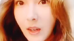 杰西卡更新自拍一则