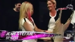 Avril Lavigne - 逗狗仔