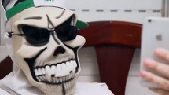 No Escurinho Do Quarto