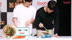 脸书更新:Goobne炸鸡 签名会