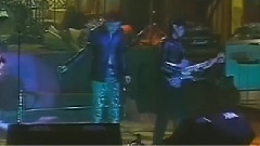 一个人在途上 官方KTV版