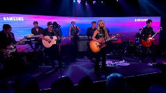 Miranda Lambert - Miranda Lambert Performs Vice