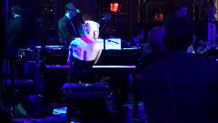 Lady Gaga - Bad Romance( Rainbow Room)现场版