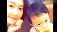 Snapchat更新多则合并