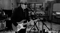 The Roots,Elvis Costello - WAKE Me Up