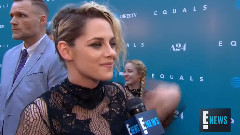 克里斯汀.斯图尔特解释了她的新的金发- E!从生活