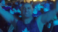 Всеки ден (Pool Party)