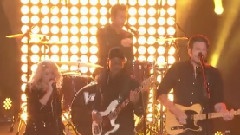 Shakira,Usher,Blake Shelton,Adam Levine - Come Together