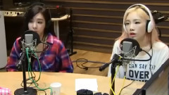 SNSD reaction to Jessica\'s voice in Gee