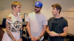 The Chainsmokers - Backstage With The Chainsmokers