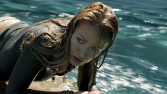 Blake Lively - 电影<鲨滩>