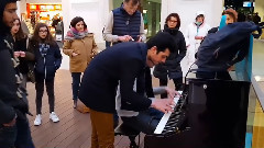Amazing improvisation piano players at train station in Paris