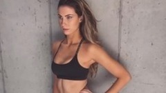 Katherine Webb产后体重的进展