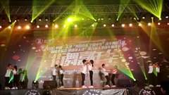 街舞视频 - 津门街舞嘉年华 冯楚齐老师男团班