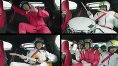 Kaiser Chiefs - Hole In My Soul