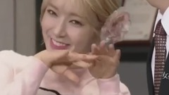 宝宝快要被草娥萌化了