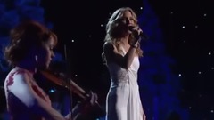 Lindsey Stirling,Jennifer Nettles - Silent Night