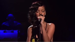 Rihanna - Rihanna Real Voice