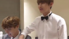 BANGTAN BOMB J-HOPE & V did Ingigayo Special MC!!