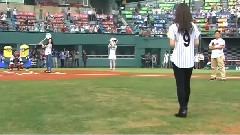 SNSD 1st Pitch