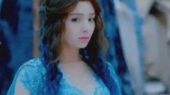 电视剧<幻城>岚裳歌唱将所有的武器化为花雨