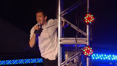 Twenty One Pilots - Holding On To You