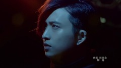 邱锋泽 - 拿个回忆做什么