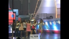 少时&工作人员帮帕尼庆生