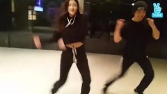 安恩真模仿Blackpink玩火