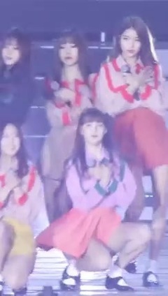 GFriend,艺琳(GFriend) - NAVILLERA