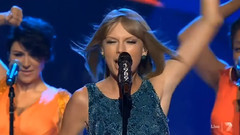Taylor Swift - Shake It Off & Wanna Be Starting Sth