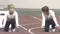 享受今天 少女比赛跑步CUT