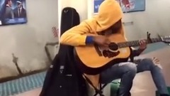 Foreign Stray Singer