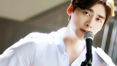 up主有病系列之追女孩