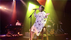 牛奶咖啡 - 越长大越孤单