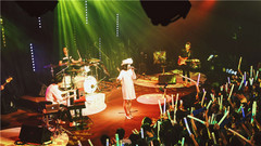 牛奶咖啡 - 明天,你好