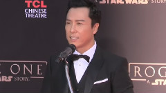 影视原声 - 电影<星球大战外传:侠盗一号>甄子丹留印中国剧院