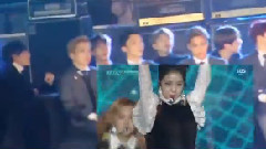 EXO&防弹少年团台下观看BLACKPINK表演