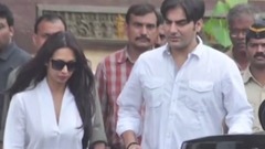 Malaika Arora Khan DEMANDS 10 Crores As Settlement