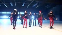 不经意的一模一样